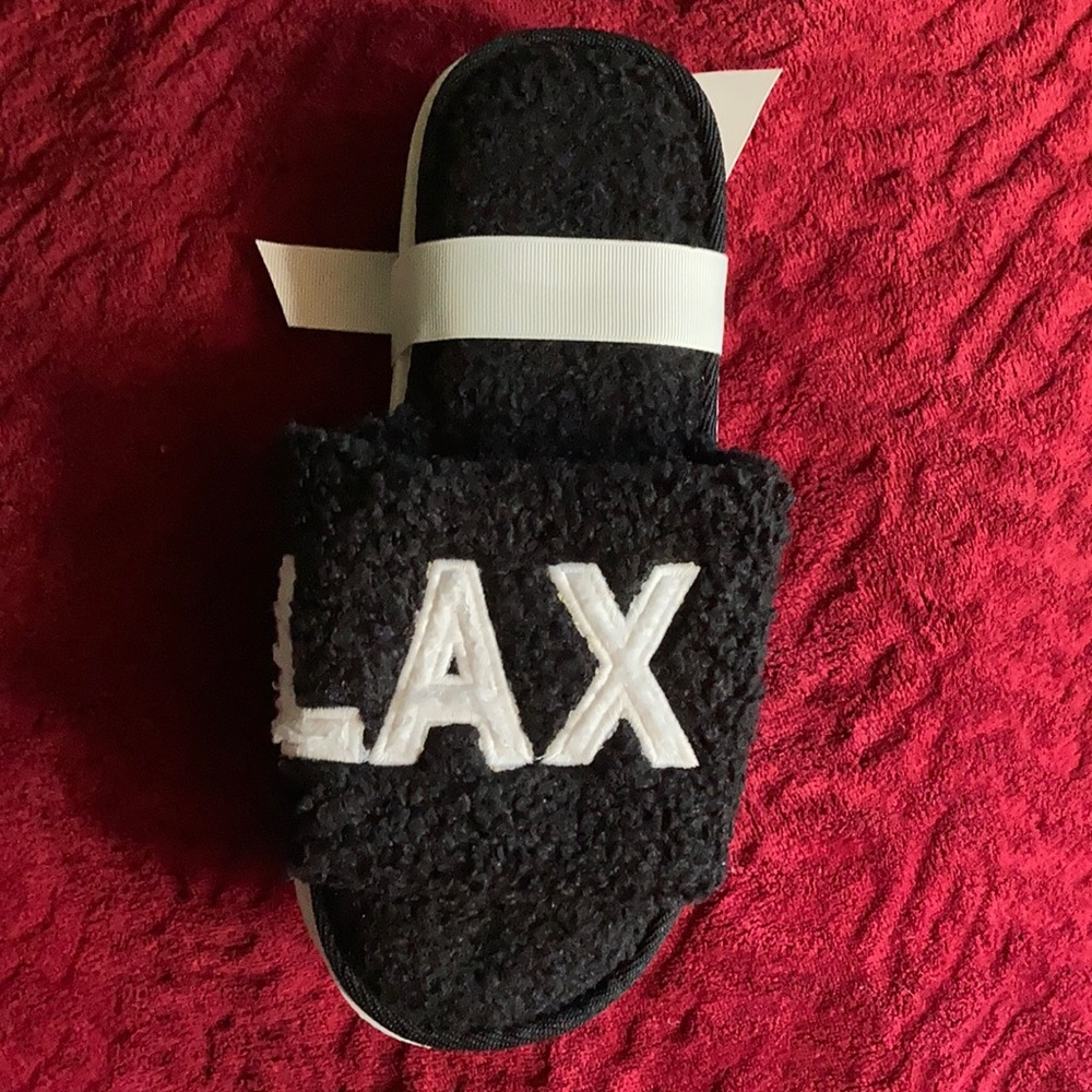 RELAX" SLIPPERS, BLACK SHIRALEAH CHICAGO